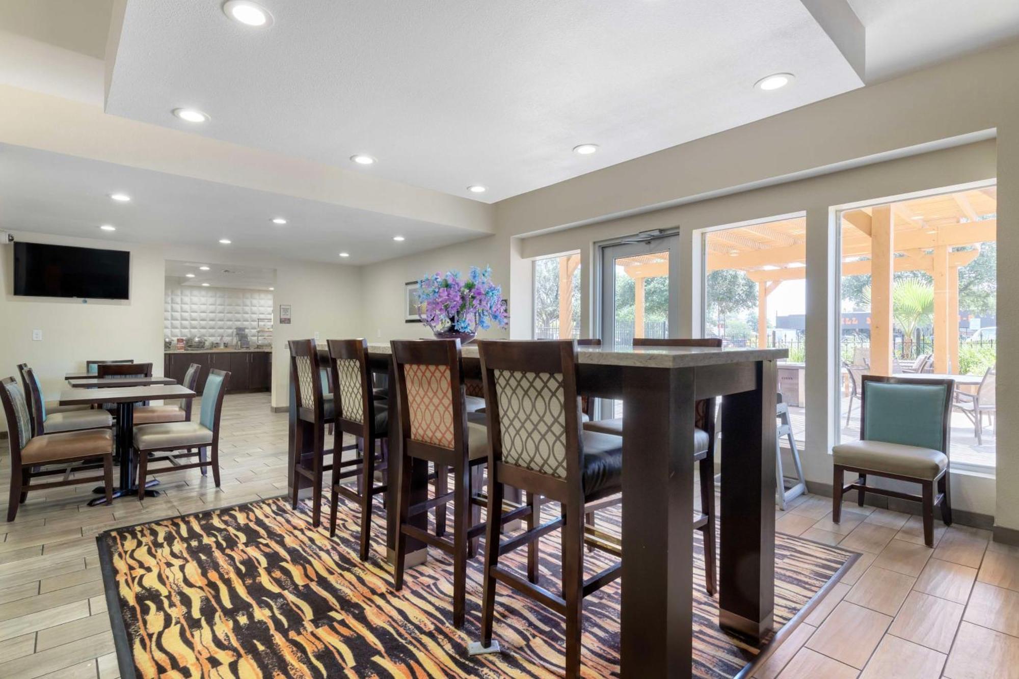 Best Western Plus Downtown North Hotel San Antonio