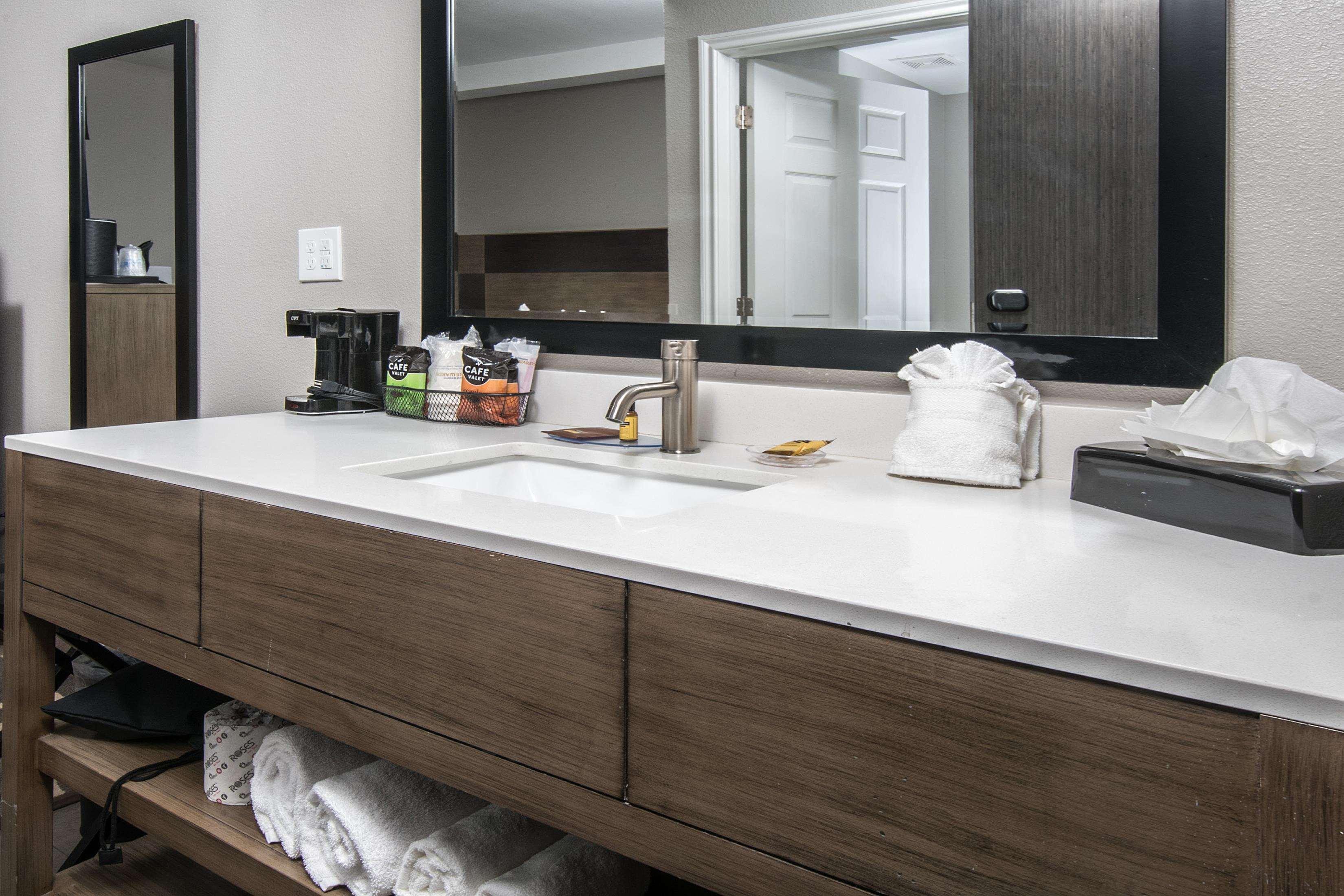Hotel Western Downtown North 3*